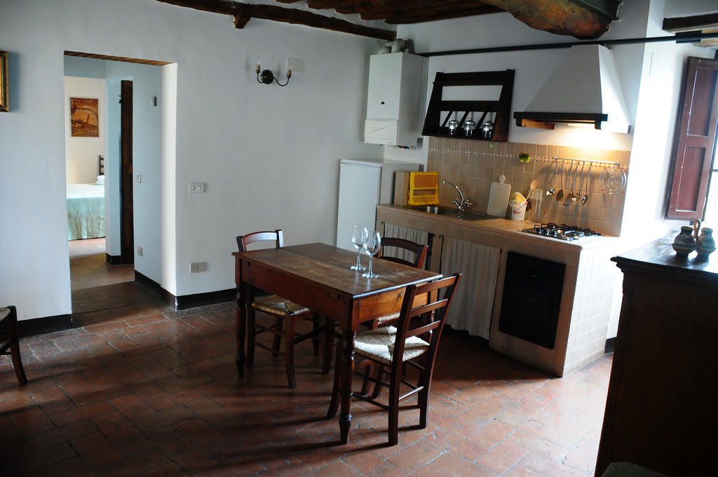 Agriturismo Castello Saltemnano Buonconvento Pokoj fotografie
